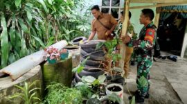 Babinsa Sungai Bulan Bersama Puskesmas Utara 2 Lakukan Tracking Malaria di Singkawang