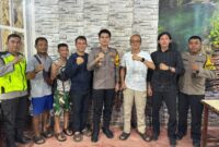 Pererat Kerukunan Antar Etnis, Kapolsek Sandai Gelar Silaturahmi Kamtibmas di Pasar Sandai