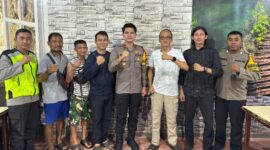 Pererat Kerukunan Antar Etnis, Kapolsek Sandai Gelar Silaturahmi Kamtibmas di Pasar Sandai