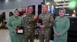 Danrem 121/Abw Bersama Jajaran Kodam Hadiri Pengantaran Pangdam XII/Tanjungpura