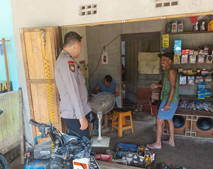 Cegah Karhutla Sejak Dini, Polisi Sambangi Warga di Sebangki