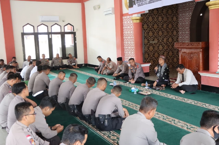 Peringati Isra Miraj, Polres Sintang Perkuat Iman dan Integritas Personel