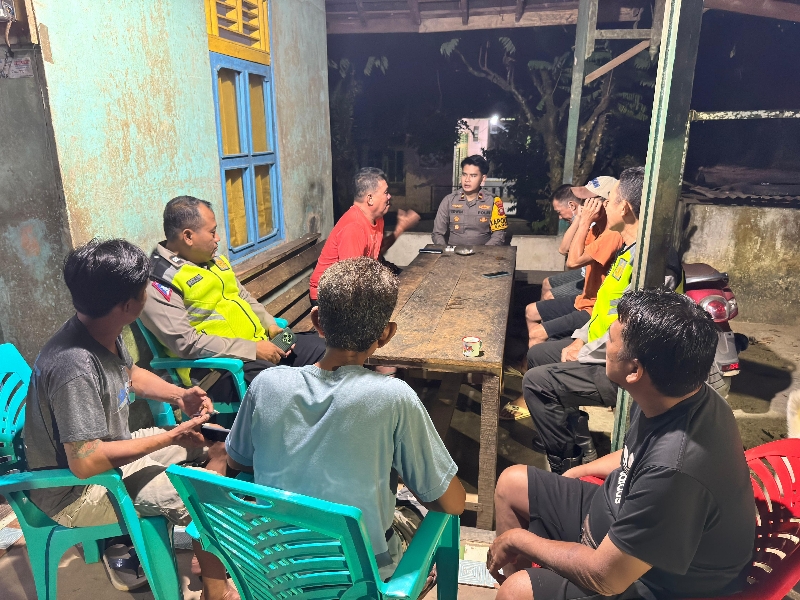 Sinergi Polri dan Tokoh Adat: Kapolsek Sandai Sambang Masyarakat Dayak