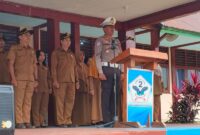 Kasat Lantas Polres Melawi Sampaikan Edukasi Lalu Lintas Saat Upacara di SMA Nanga Pinoh