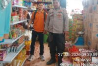 Polisi Ngabang Patroli Lokasi Rawan Tindak Kriminal, Warga Diberi Himbauan Kamtibmas