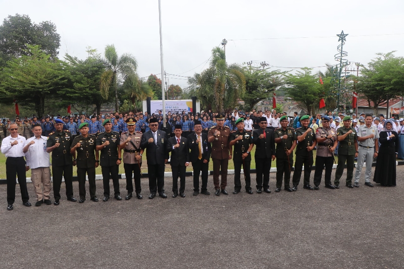 Kasiintel Kasrem 121/Abw Hadir di HUT ke-69 Kalimantan Barat