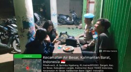 Patroli Malam Polsek Air Besar, Polisi Sambangi Warga Jaga Kamtibmas