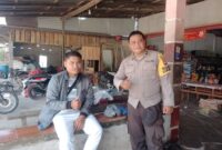 Bhabinkamtibmas Polsek Kuala Behe Sambangi Warga