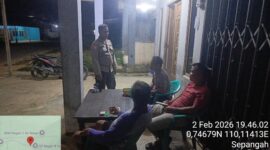 Patroli Malam Polsek Air Besar, Jaga Kampung Tetap Aman dan Kondusif