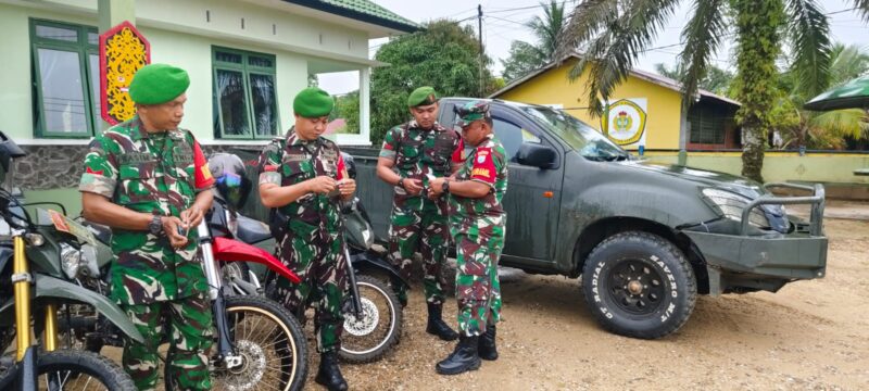 Tegakkan Disiplin, Danramil Kembayan Periksa Kelengkapan Kendaraan Dinas Anggota