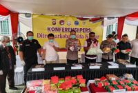 Konferensi Pers Polda Kalbar: 19 Tersangka Narkoba Ditangkap, 28 Kg Sabu Dimusnahkan