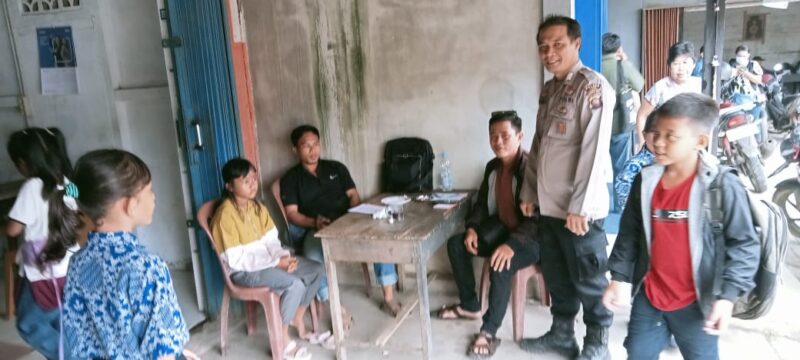 Patroli Siang Polsek Sengah Temila, Polisi Dekat dengan Warga Lewat Pendekatan Humanis