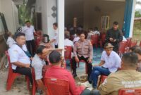 Patroli Siang Polsek Mandor, Polisi Dekatkan Diri dengan Warga dan Tingkatkan Keamanan