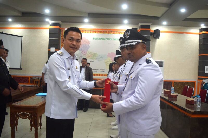 Florensius Ronny Lantik 4 Kades Sintang, Ingatkan Pentingnya Pengelolaan Anggaran