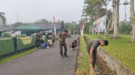 Kodim 1206/Putussibau Gelar Jumat Bersih, Wujudkan Lingkungan Makodim Asri dan Sehat