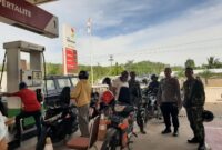 Pantau SPBU, Polisi Mandor Cegah Gangguan Kamtibmas