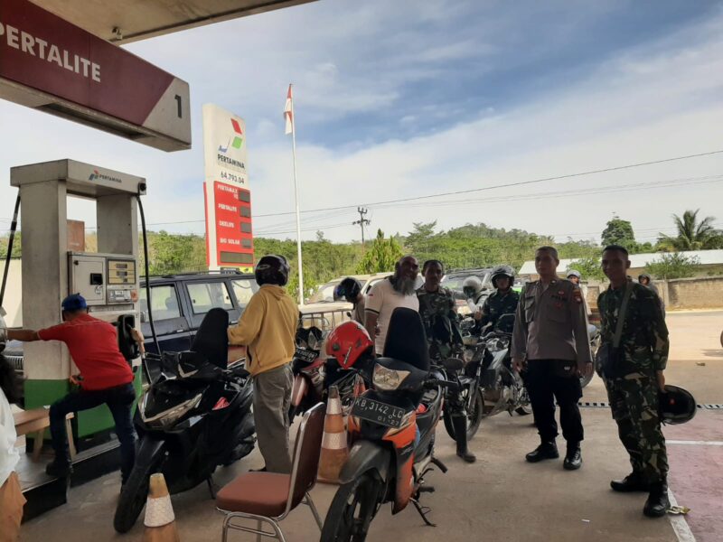 Pantau SPBU, Polisi Mandor Cegah Gangguan Kamtibmas