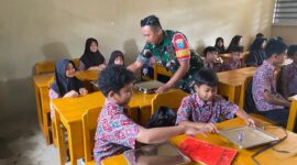 Program Makan Bergizi di Hulu Gurung, Babinsa Koramil 1206-14 Beri Pendampingan Langsung