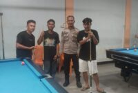 Polisi Lakukan Patroli Malam, Warga Bermain Biliar di Sengah Temila Diberi Imbauan Kamtibmas