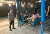 Waspada Kejahatan Malam, Polsek Mandor Intensifkan Patroli Dialogis