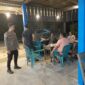 Waspada Kejahatan Malam, Polsek Mandor Intensifkan Patroli Dialogis