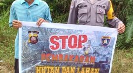 Bhabinkamtibmas Nanga Pinoh Gencarkan Sosialisasi Stop Karhutla ke Warga Desa