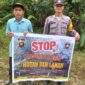 Bhabinkamtibmas Nanga Pinoh Gencarkan Sosialisasi Stop Karhutla ke Warga Desa