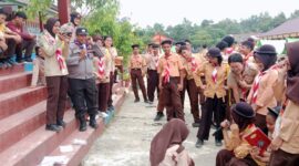 Aiptu Supar’am Tanamkan Leadership dan Teamwork Siswa SMA N 2 Nanga Pinoh