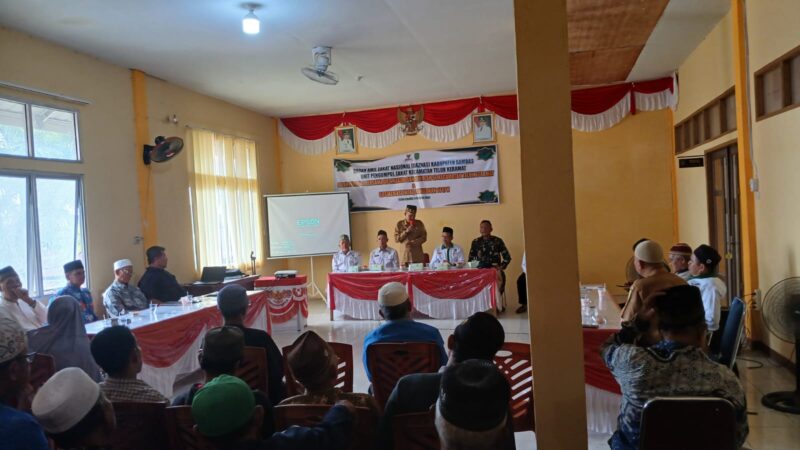 TNI dan UPZ Sambas Perkuat Kolaborasi Penyaluran Zakat di Teluk Keramat