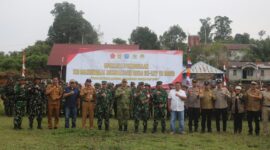 Pembukaan TMMD Reguler ke-127 di Ketapang Resmi Dimulai, Kasiter Kasrem 121/Abw Hadir Dukung Pembangunan Desa