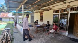 Patroli Humanis Polsek Menjalin Perkuat Kedekatan Polisi dan Warga Desa Menjalin