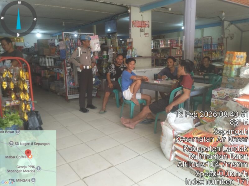 Polisi Humanis Dekati Warga, Kanit Provos Polsek Air Besar Perkuat Kamtibmas