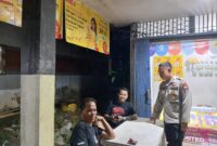 Polisi Humanis Sapa Warga Saat Malam Minggu, Jaga Kondusifitas Wilayah