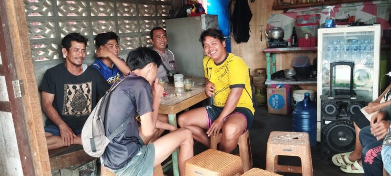 Patroli Sambang Polsek Mempawah Hulu di Pasar Karangan, Polisi Ajak Warga Aktif Jaga Kamtibmas