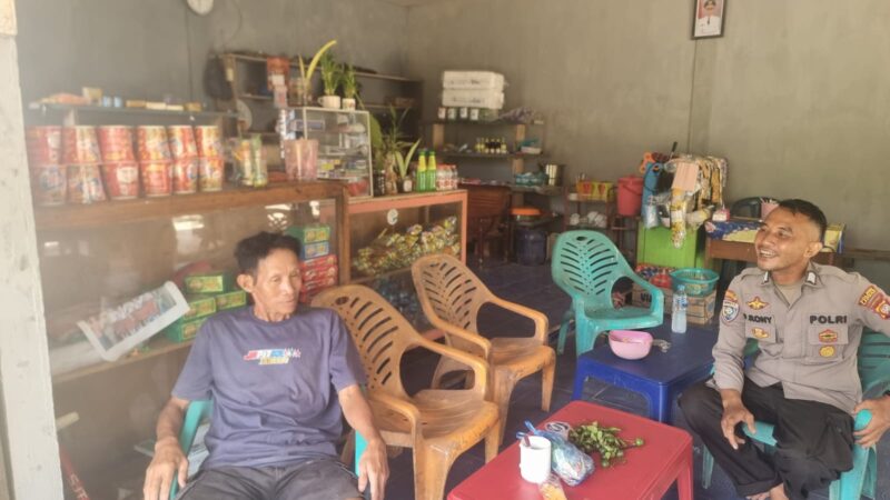 Patroli Siang Polsek Menjalin Sambangi Warga, Perkuat Keamanan Lingkungan di Desa Menjalin