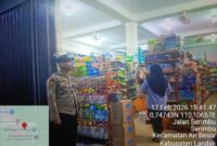 Patroli Malam Polisi Air Besar Pantau Pertokoan, Pemilik Usaha Diminta Waspada