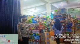 Patroli Malam Polisi Air Besar Pantau Pertokoan, Pemilik Usaha Diminta Waspada