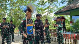 Irdam XII/Tanjungpura Tinjau Satgas Pamtas Yonif 643/Wanara Sakti di Perbatasan RI-PNG, Tekankan Kesiapsiagaan dan Binter