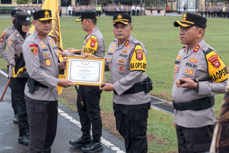 Kapolda Kalbar Beri Penghargaan ke Kapolres Melawi, Sukses Optimalkan Lahan Produktif