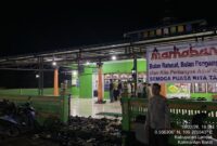 Polsek Mempawah Hulu Amankan Salat Tarawih di Masjid Karangan Landak