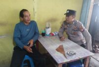 Patroli Siang Polsek Menjalin Landak, Polisi Antisipasi Gangguan Kamtibmas dan Sapa Warga