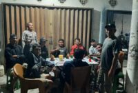 Patroli Malam Polsek Mandor Sambangi Warga, Keamanan Lingkungan Jadi Prioritas