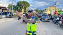 Satlantas Polres Melawi Amankan Pasar Juadah Nanga Pinoh, Lalu Lintas Lancar Saat Ramadan