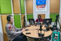 Dirsamapta Polda Kalbar Paparkan Strategi Keamanan Kota Pontianak dalam Dialog Radio