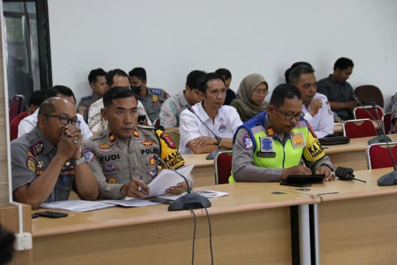 Ditlantas Polda Kalbar Bahas Pengaturan Truk Angkutan Barang di Jalur Padat Pontianak