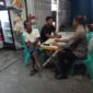 Patroli Malam Polsek Mandor Beri Imbauan Kamtibmas dan Ajak Ronda