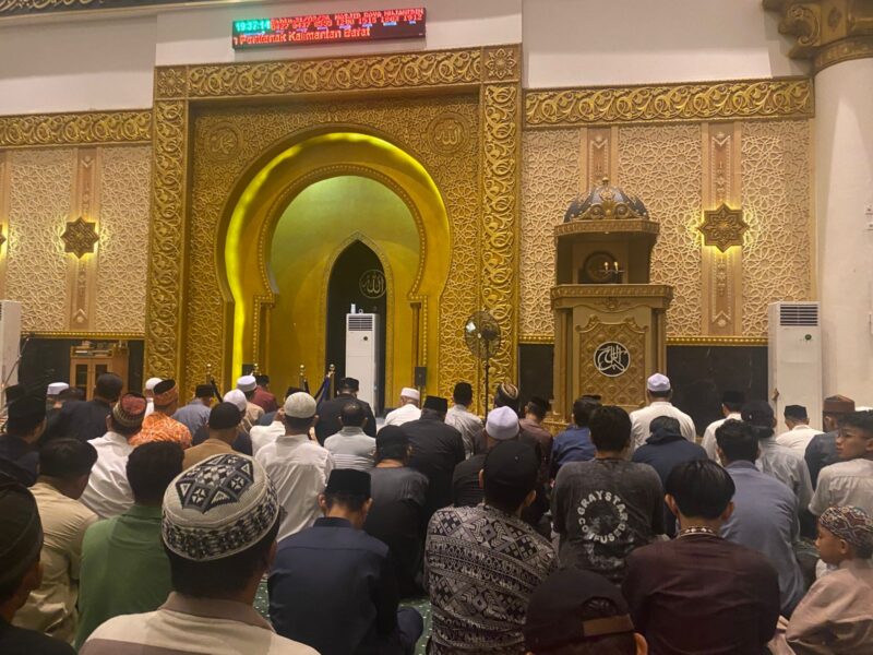 Polisi Hadir di Masjid Mujahidin, Warga Diajak Waspada dan Peduli Lingkungan Selama Ramadan