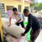 Polsek Mempawah Hulu Beli Jagung Petani Caongk, Dukung Program Ketahanan Pangan Nasional
