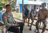 Patroli Siang Polsek Menjalin Sambangi Desa Sepahat, Warga Diajak Jaga Kamtibmas