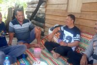 Kapolsek Sebangki Silaturahmi dengan Warga, Sampaikan Pesan Kamtibmas Secara Humanis